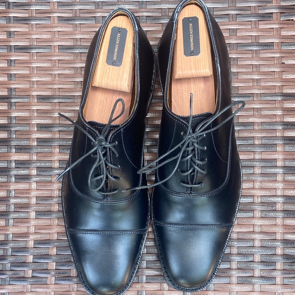 Allen Edmonds Black Cap-Toe Oxford Dress Shoes
